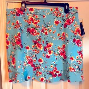 NWT. Cute size XL floral skort with small flare/ruffle around the bottom.